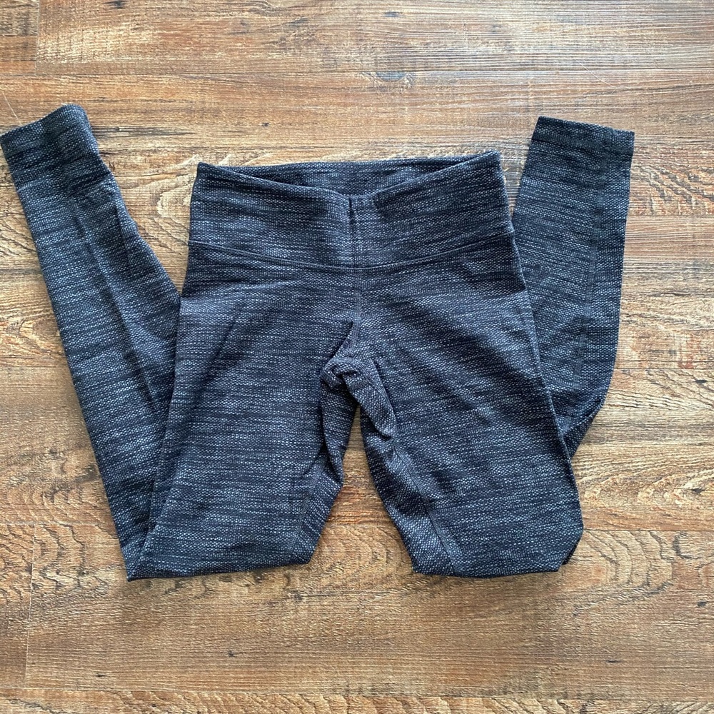 Textured Lululemon leggings